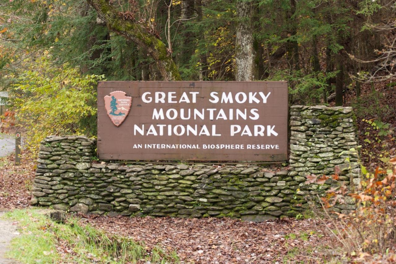 The Mason Jar, Hot Tub, Wifi, 1089 Free Tickets Each Paid Day, Dollywood And More! Pigeon Forge Kültér fotó
