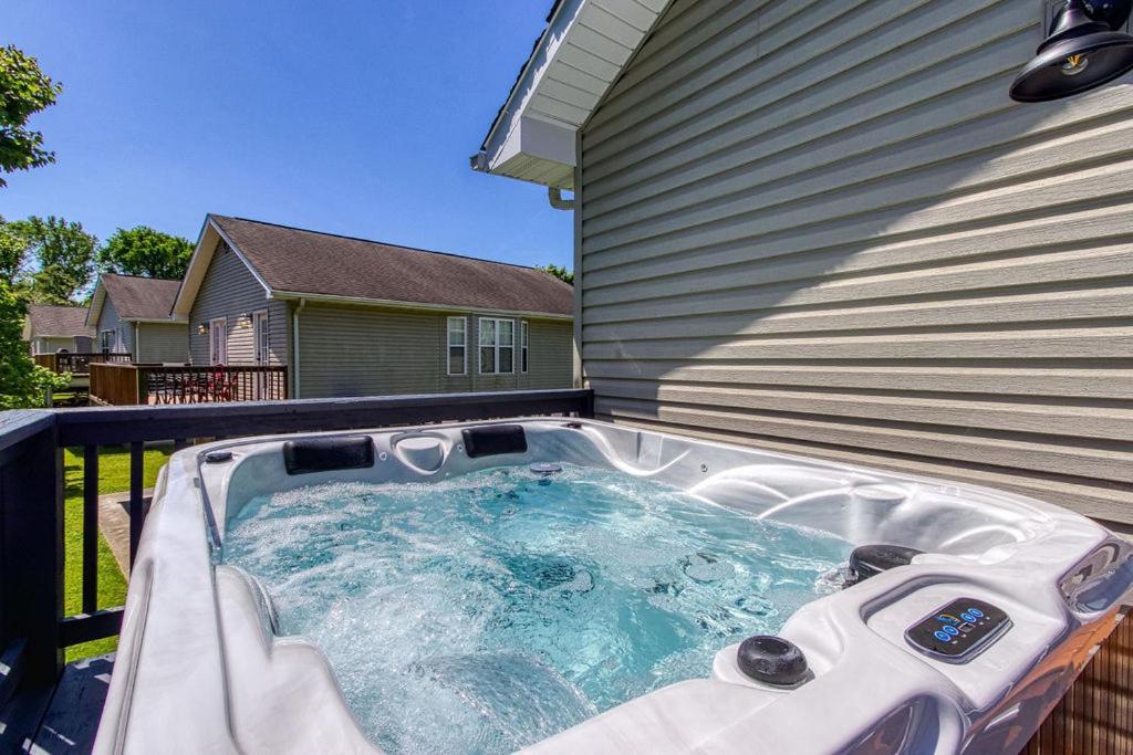 The Mason Jar, Hot Tub, Wifi, 1089 Free Tickets Each Paid Day, Dollywood And More! Pigeon Forge Kültér fotó